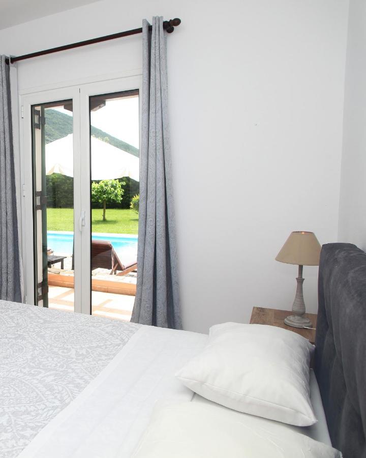 Echinades Resort Vasiliki Exterior photo